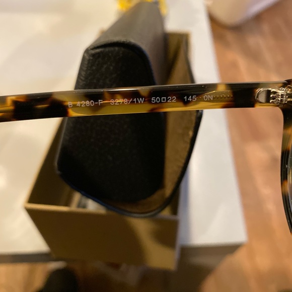 Burberry Glasses - Picture 6 of 6